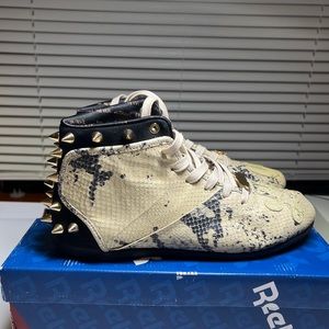 Melody Ehsani x Reebok